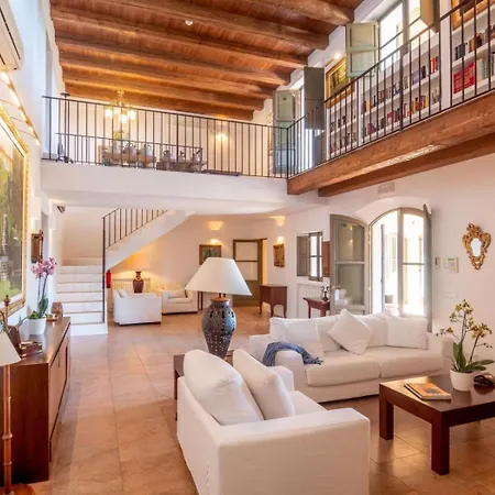 With 8 Bedrooms In *