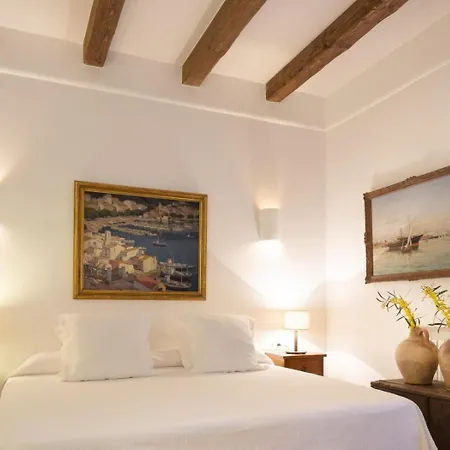 Apartamento With 8 Bedrooms In Santa Eulária des Riu