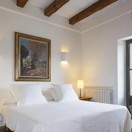 With 8 Bedrooms In Apartman *